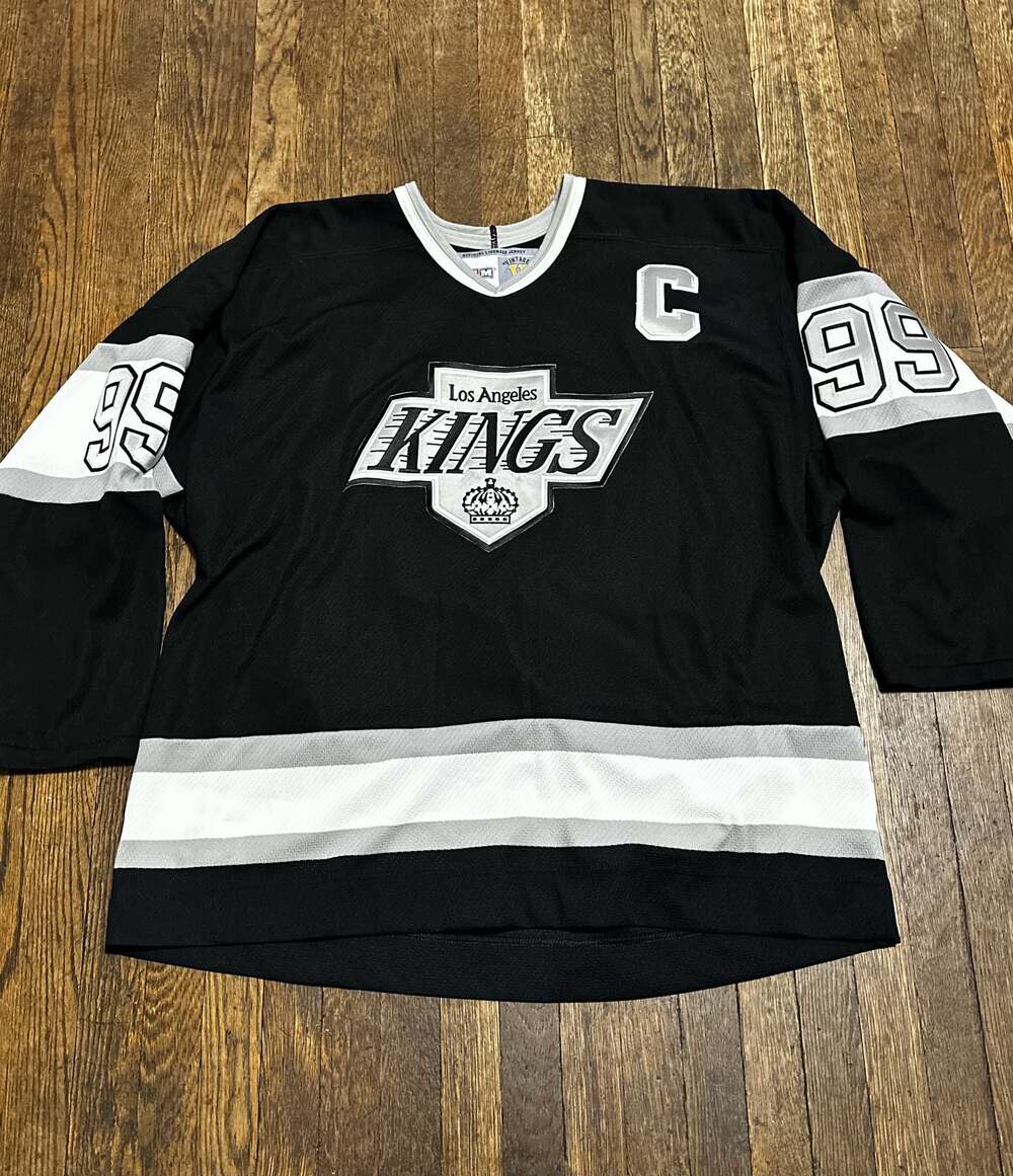 CCM Vintage Hockey Wayne Gretzky Los Angeles Kings Jersey Size XL
